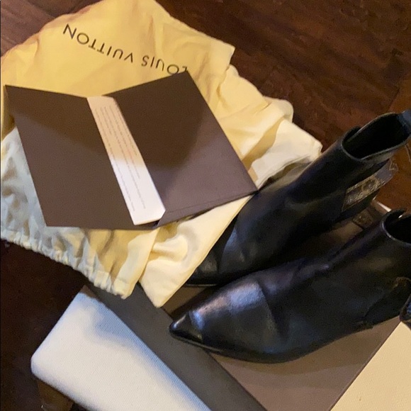 Louis Vuitton Booties - Picture 4 of 11